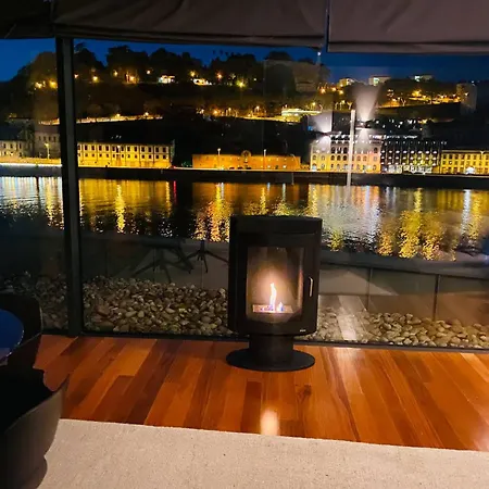 My Douro View Luxury River Front Apartment *